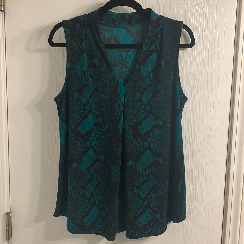 Worthington Green Sleeveless Snake Print Top